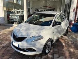 Bianco Usata 2018 Lancia Ypsilon Gold Due volumi | 9000 € (Buon prezzo)