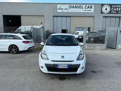 Bianco Usata 2012 Renault Clio III Tre volumi | 4999 € (Buon prezzo)