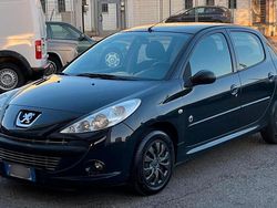 Blu Usata 2012 Peugeot 206 Tre volumi | 2890 € (Buon prezzo)