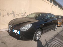 Nero Usata 2011 Alfa Romeo Giulietta Distinctive Due volumi | 5500 € (Buon prezzo)