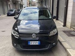 Usata 2013 VW Touran Comfortline Monovolume | 3800 € (Buon prezzo)
