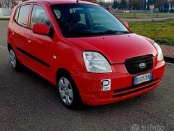 Rosso Usata 2007 Kia Picanto Spirit Due volumi | 2200 € (Buon prezzo)