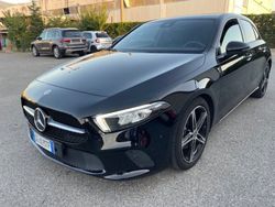 Nero Usata 2021 Mercedes A180 Sport Tre volumi | 28.900 € (Molto cara)