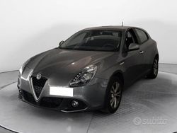Grigio Usata 2016 Alfa Romeo Giulietta Tre volumi | 11.500 € (Buon prezzo)