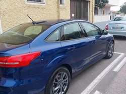 Blu Usata 2017 Ford Focus Tre volumi | 8000 € (Buon prezzo)