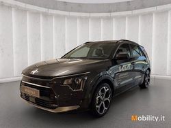 Interstellar gray Usata 2023 Kia Niro Style SUV | 28.300 € (Cara)