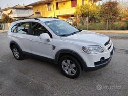 Grigio Usata 2009 Chevrolet Captiva SUV | 3790 € (Buon prezzo)