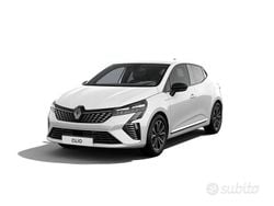 Bianco ghiaccio Usata 2024 Renault Clio V Techno Tre volumi | 15.500 € (Buon prezzo)