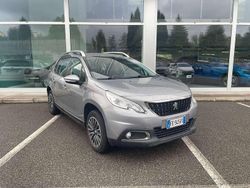 Grigio artense Usata 2016 Peugeot 2008 Active SUV | 7500 € (Buon prezzo)