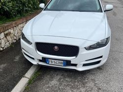 Bianco Usata 2016 Jaguar XE Tre volumi | 10.000 € (Buon prezzo)