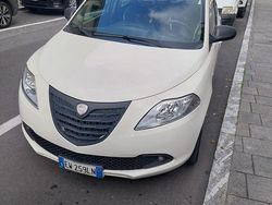 Bianco Usata 2014 Lancia Ypsilon Due volumi | 6000 € (Buon prezzo)
