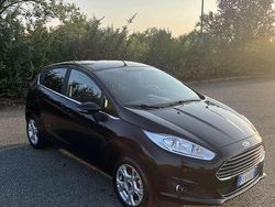 Nero Usata 2016 Ford Fiesta Titanium Due volumi | 9000 € (Buon prezzo)