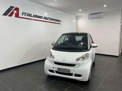 Bianco Usata 2011 Smart ForTwo Coupé Due volumi | 3900 € (Buon prezzo)
