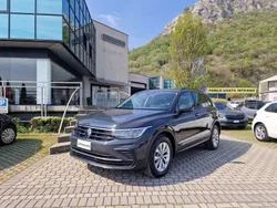 Grigio Usata 2021 VW Tiguan Life SUV | 27.400 € (Buon prezzo)