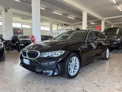 Nero Usata 2020 BMW 318 Advantage Station wagon | 15.999 € (Buon prezzo)