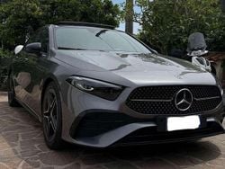 Grigio Usata 2023 Mercedes A180 AMG Line Premium Plus Tre volumi | 33.900 € (Buon prezzo)