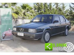Grigio(met.) Usata 1985 Alfa Romeo 90 Tre volumi | 5000 €
