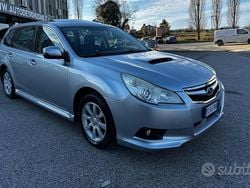 Grigio Usata 2012 Subaru Legacy Comfort Station wagon | 6900 € (Cara)