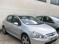 Grigio Usata 2002 Peugeot 307 Tre volumi | 1050 € (Buon prezzo)