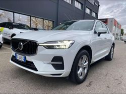 Bianco Usata 2022 Volvo XC60 Momentum SUV | 35.500 € (Ottimo prezzo)