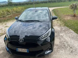 Usata 2023 Toyota Yaris Hybrid Due volumi | 17.800 € (Buon prezzo)