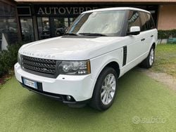 Bianco pastello Usata 2011 Land Rover Range Rover Vogue SUV | 17.500 € (Buon prezzo)