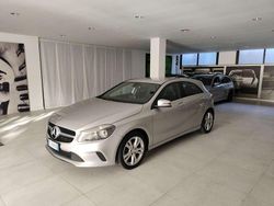 Argento Usata 2016 Mercedes A180 Tre volumi | 14.400 € (Buon prezzo)