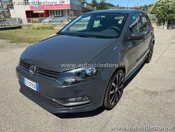 Grigio Usata 2015 VW Polo Trendline Tre volumi | 9500 € (Cara)