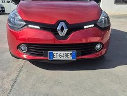 Rosso Usata 2013 Renault Clio IV Tre volumi | 4999 € (Buon prezzo)