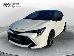 Bianco Usata 2019 Toyota Corolla Lounge Tre volumi | 18.900 € (Buon prezzo)
