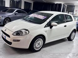 Bianco Usata 2013 Fiat Grande Punto Due volumi | 4699 € (Buon prezzo)