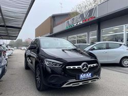 Nero Usata 2021 Mercedes GLA200 SUV | 37.400 € (Cara)
