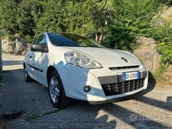 Usata 2013 Renault Clio IV Due volumi | 4800 € (Buon prezzo)