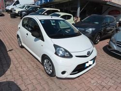 Bianco Usata 2012 Toyota Aygo Due volumi | 4999 € (Cara)