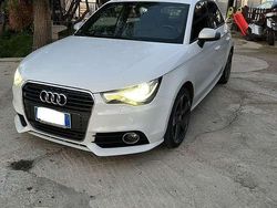 Usata 2014 Audi A1 Sportback S-Line Due volumi | 15.000 € (Molto cara)