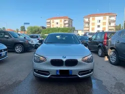 Argento Usata 2011 BMW 118 Sport Line Due volumi | 7990 € (Buon prezzo)