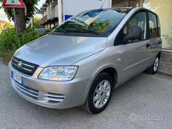 Argento Usata 2005 Fiat Multipla Active Monovolume | 3900 € (Molto cara)