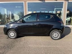 Nero Usata 2016 Lancia Ypsilon Gold Due volumi | 7400 € (Buon prezzo)