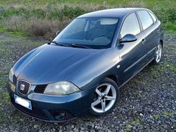 Grigio Usata 2007 Seat Ibiza Tre volumi | 2500 € (Buon prezzo)
