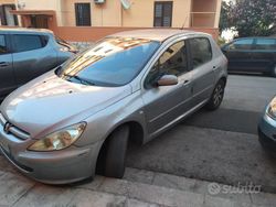 Grigio Usata 2002 Peugeot 307 Tre volumi | 1200 € (Buon prezzo)