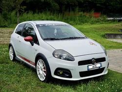 Usata 2010 Abarth Grande Punto Due volumi | 13.000 € (Buon prezzo)