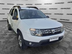 Bianco Usata 2017 Dacia Duster Lauréate SUV | 10.500 € (Buon prezzo)