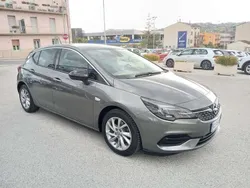 Grigio Usata 2021 Opel Astra Elegance Tre volumi | 14.499 € (Buon prezzo)