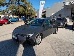 Urano gray Usata 2021 VW Golf Life Tre volumi | 18.500 € (Ottimo prezzo)