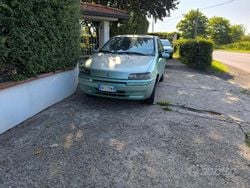 Verde Usata 2001 Fiat Punto Due volumi | 450 €