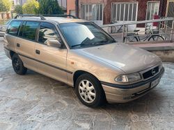 Grigio Usata 1997 Opel Astra Tre volumi | 700 €