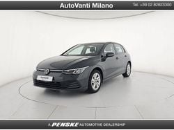 Grigio Usata 2020 VW Golf VIII Life Due volumi | 16.970 € (Buon prezzo)