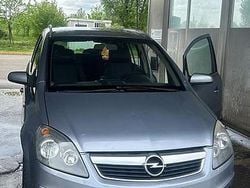 Grigio Usata 2007 Opel Zafira Monovolume | 2000 € (Cara)