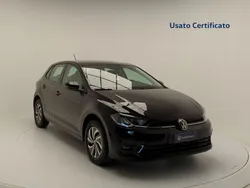 Deep black perlato Usata 2024 VW Polo Life Due volumi | 22.500 € (Buon prezzo)