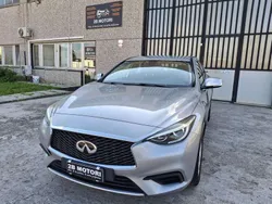 Grigio Usata 2016 Infiniti Q30 Premium Due volumi | 10.000 € (Buon prezzo)